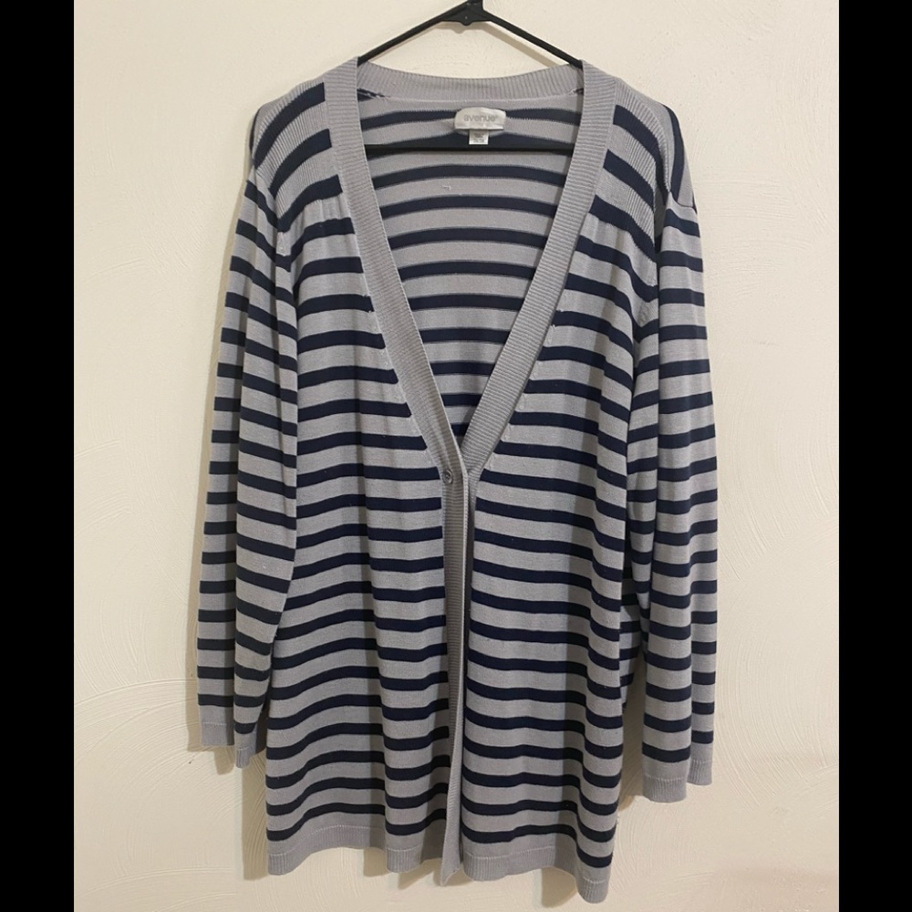 Navy and gray Avenue sweater